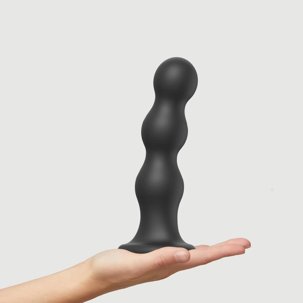 3-Dildo plug z kulkami Strap on me czarny XXL-3