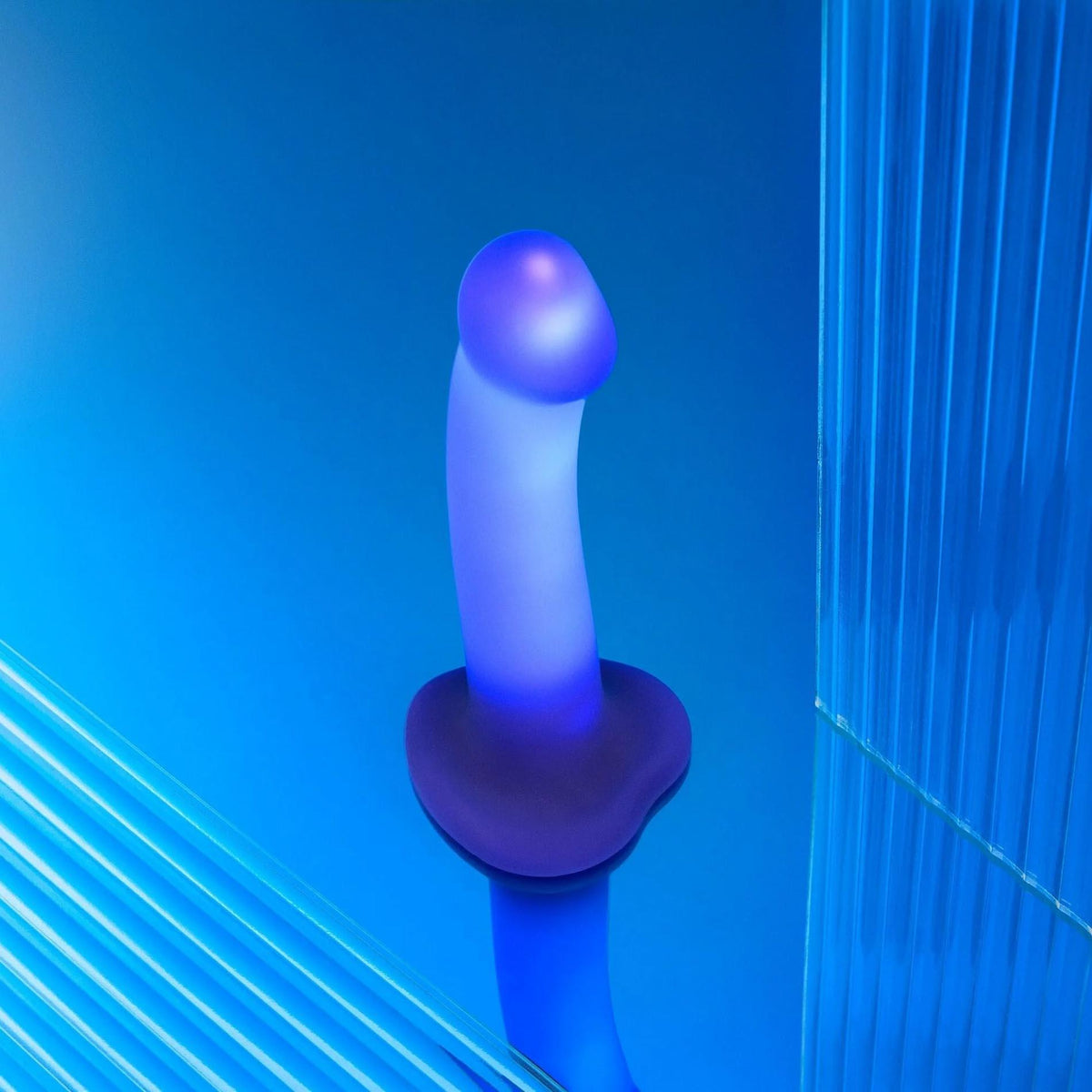 2-Dildo realistyczne LED fioletowe Straponme 18 cm M-2