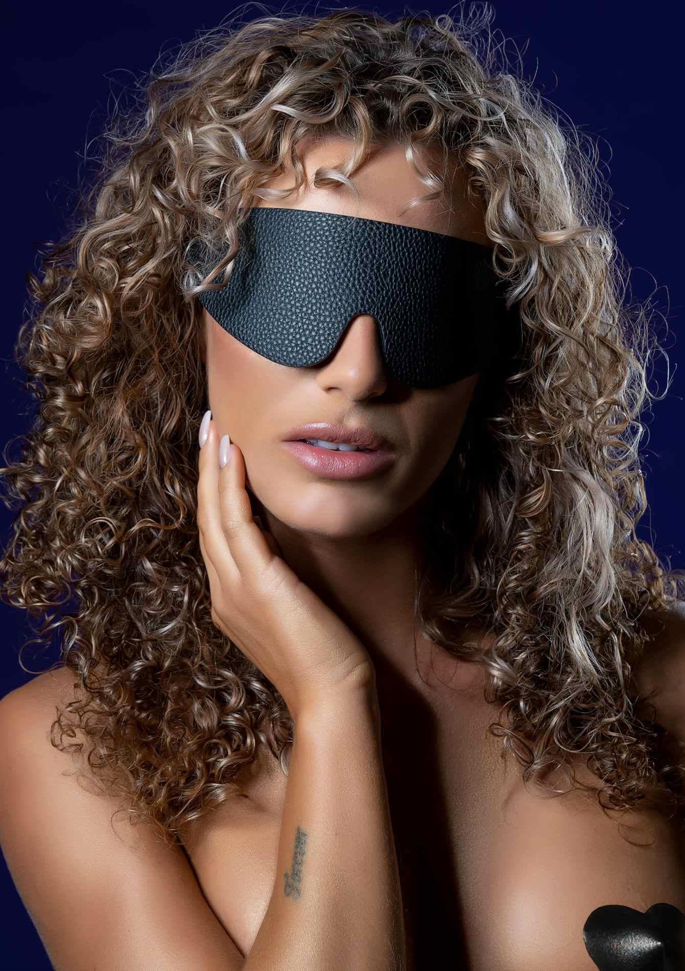 2-Signature Blindfold Black-2