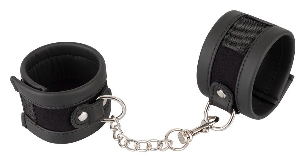 3-Handcuffs vegan-3