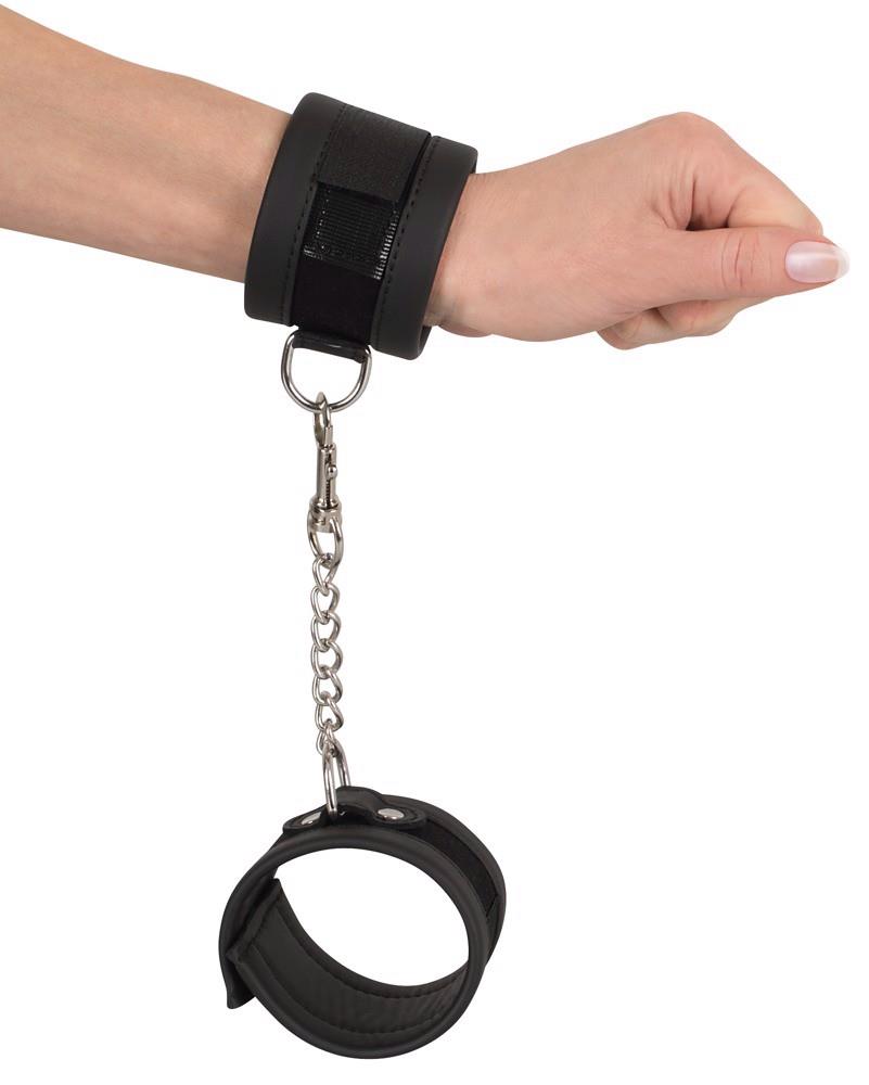 5-Handcuffs vegan-5