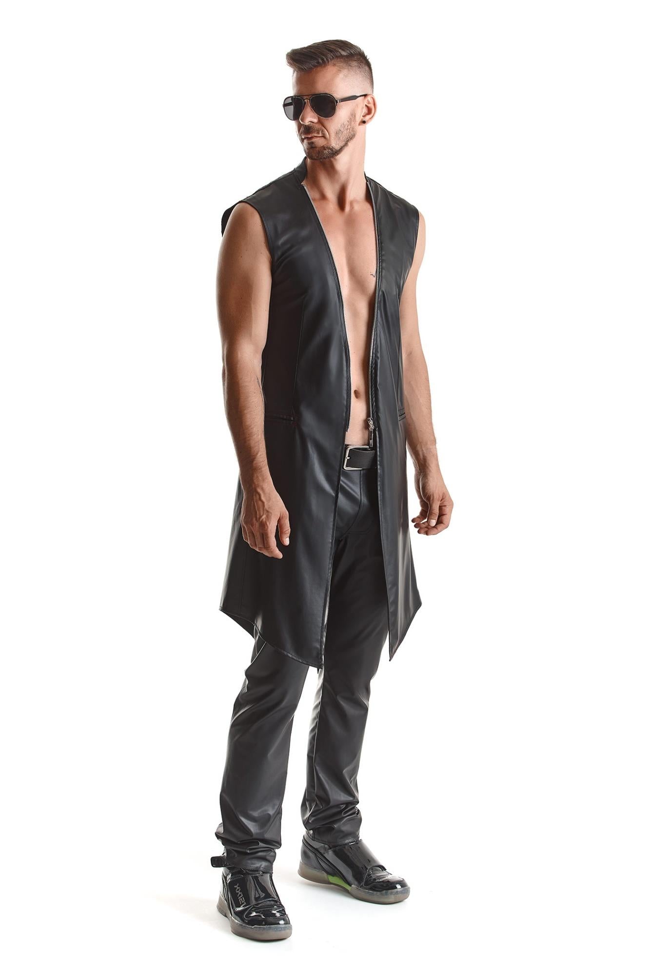 4-RMMarco001 - black vest - M-4